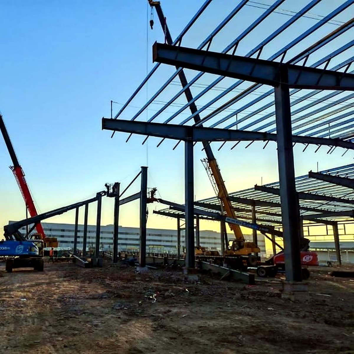 Durable Steel Structure Prefabricated Warehouse for Commercial Use — photo 3